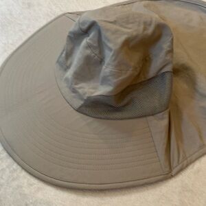 NWT Camptrace nylon gardening hiking outdoor adjustable tan taupe sun hat